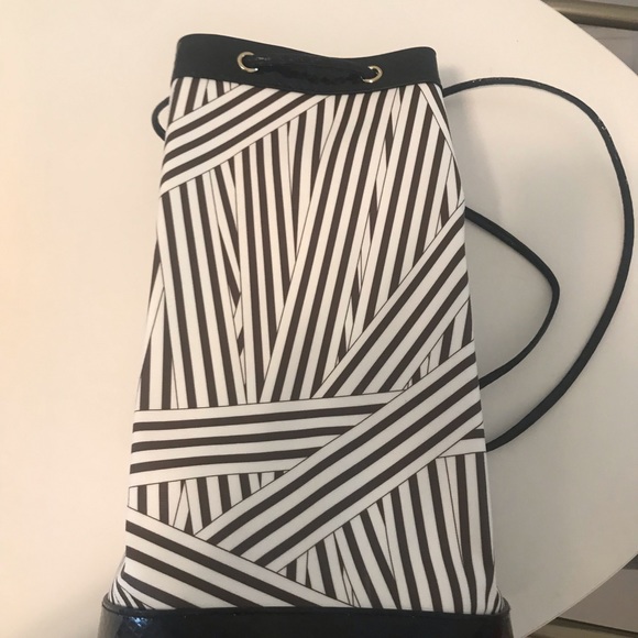BRAND NEW NEVER WORN HENRI BENDEL BACK PACK